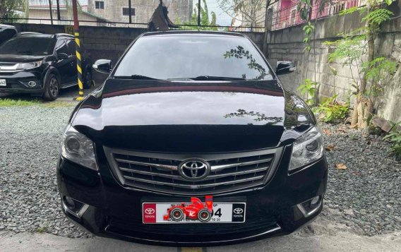 White Toyota Camry 2012 for sale in Manila-7