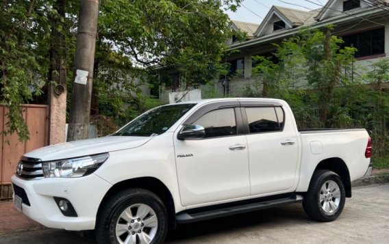 Selling White Toyota Hilux 2018 in Malabon-2