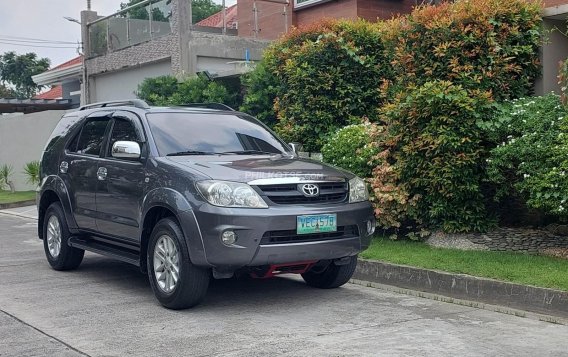 2008 Toyota Fortuner  2.4 G Diesel 4x2 AT in Angeles, Pampanga-9