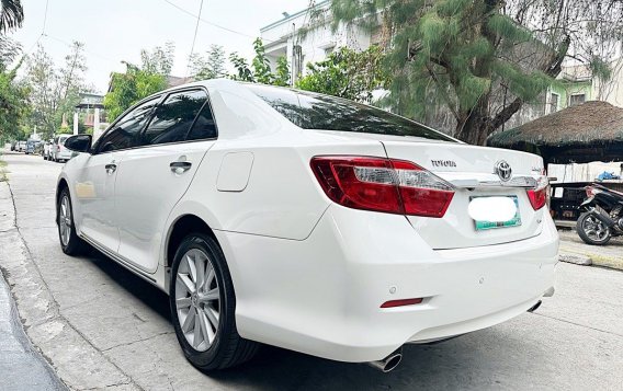 Sell Pearl White 2013 Toyota Camry in Bacoor-5