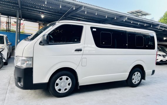 2019 Toyota Hiace  Commuter 3.0 M/T in Las Piñas, Metro Manila-3
