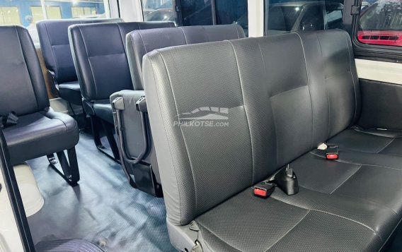 2019 Toyota Hiace  Commuter 3.0 M/T in Las Piñas, Metro Manila-10
