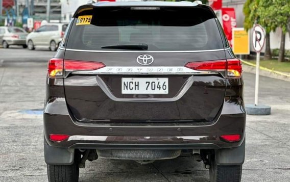 White Toyota Fortuner 2016 for sale in Manila-2