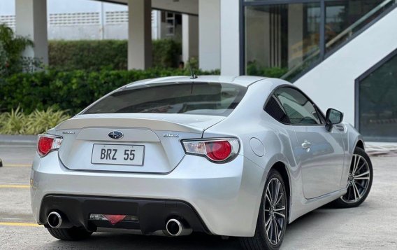 Selling White Toyota 86 2013 in Manila