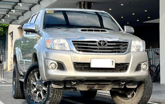 White Toyota Hilux 2014 for sale in Automatic