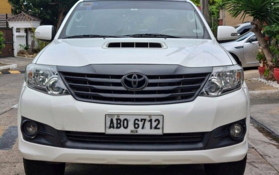 Selling White Toyota Fortuner 2015 in Manila