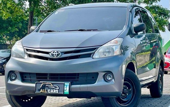 White Toyota Avanza 2014 for sale in Makati-1