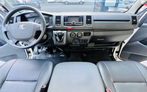 Sell White 2019 Toyota Hiace in Las Piñas-6