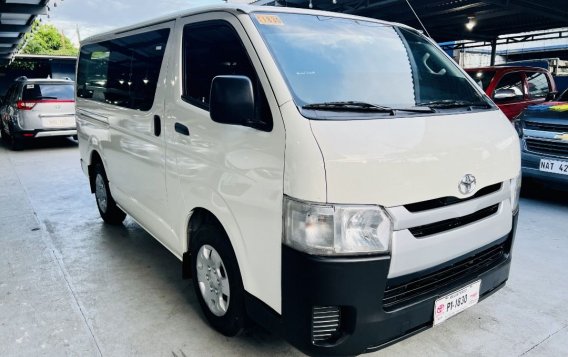 Sell White 2019 Toyota Hiace in Las Piñas-2