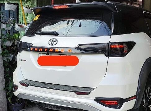 Pearl White Toyota Fortuner 2019 for sale in Automatic-6