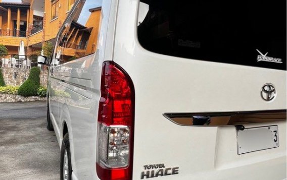 Sell Pearl White 2017 Toyota Hiace Super Grandia in Marikina-1