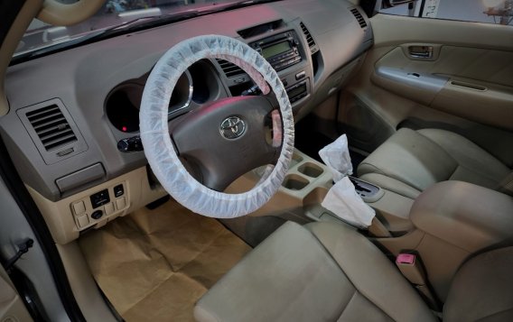 White Toyota Fortuner 2008 for sale in Automatic-6