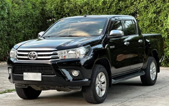 White Toyota Hilux 2018 for sale in Automatic-2