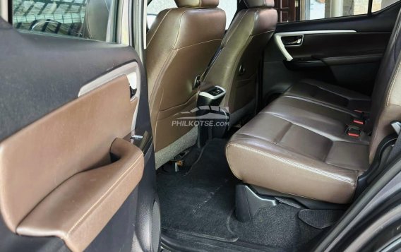 2018 Toyota Fortuner  2.4 V Diesel 4x2 AT in Manila, Metro Manila-6