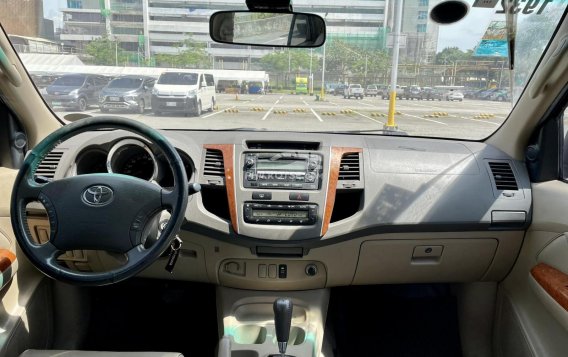 2010 Toyota Fortuner in Makati, Metro Manila-6