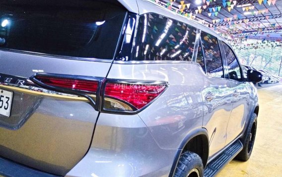 2018 Toyota Fortuner  2.4 V Diesel 4x2 AT in Quezon City, Metro Manila-5