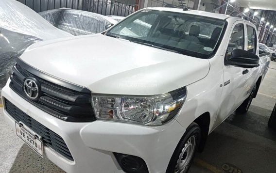 2016 Toyota Hilux in Cainta, Rizal-1