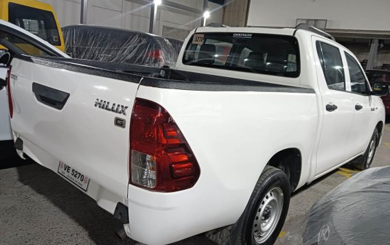 2016 Toyota Hilux in Cainta, Rizal-3