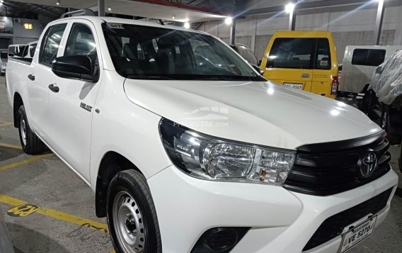 2016 Toyota Hilux in Cainta, Rizal-2