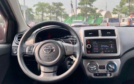 2020 Toyota Wigo  1.0 G AT in Makati, Metro Manila-12