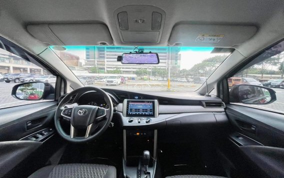 2018 Toyota Innova  2.8 E Diesel AT in Makati, Metro Manila-7
