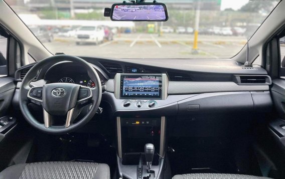 2018 Toyota Innova  2.8 E Diesel AT in Makati, Metro Manila-13
