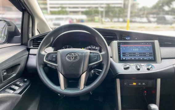 2018 Toyota Innova  2.8 E Diesel AT in Makati, Metro Manila-11