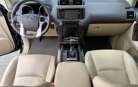 2017 Toyota Land Cruiser Prado 4.0 4x4 AT (Gasoline) in Las Piñas, Metro Manila-9