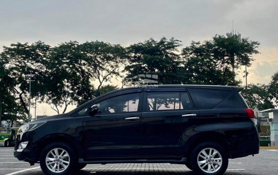2018 Toyota Innova  2.8 E Diesel AT in Makati, Metro Manila-10