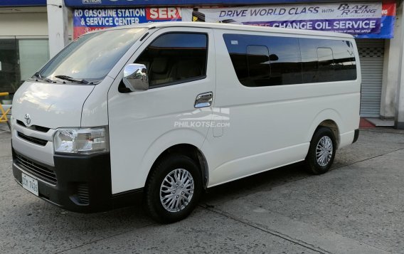 2016 Toyota Hiace  Commuter 3.0 M/T in Quezon City, Metro Manila-2