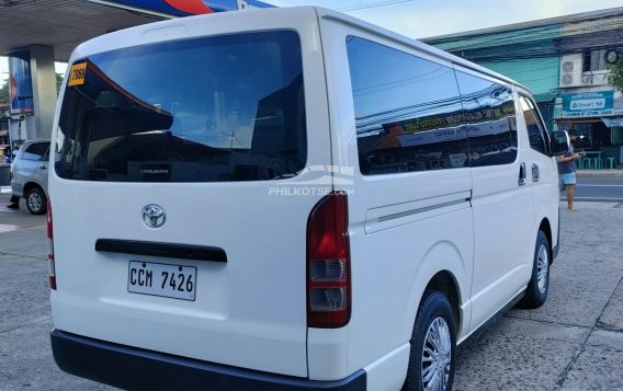 2016 Toyota Hiace  Commuter 3.0 M/T in Quezon City, Metro Manila-5