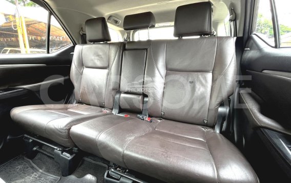 2017 Toyota Fortuner  2.4 V Diesel 4x2 AT in Pasay, Metro Manila-17