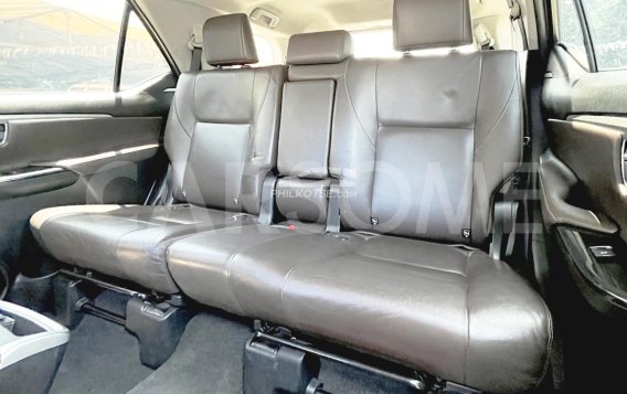 2018 Toyota Fortuner  2.4 V Diesel 4x2 AT in Pasay, Metro Manila-12