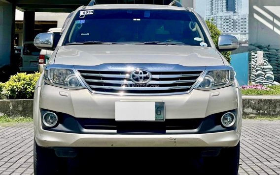 2012 Toyota Fortuner  2.7 G Gas A/T in Makati, Metro Manila-1