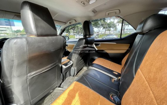 2016 Toyota Fortuner in Makati, Metro Manila-16