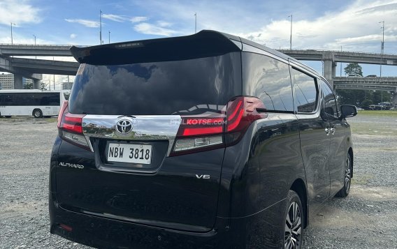 2016 Toyota Alphard  3.5 Gas AT in Makati, Metro Manila-9