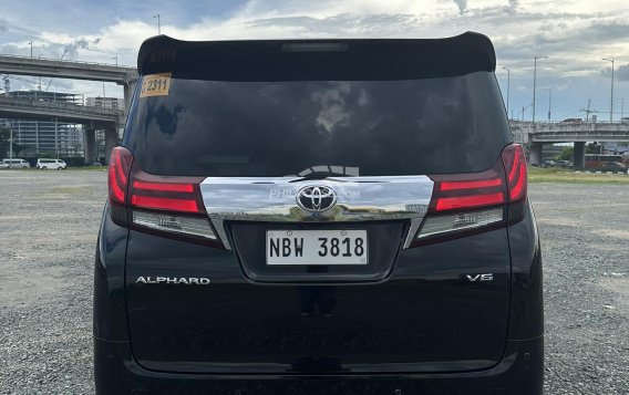 2016 Toyota Alphard  3.5 Gas AT in Makati, Metro Manila-8