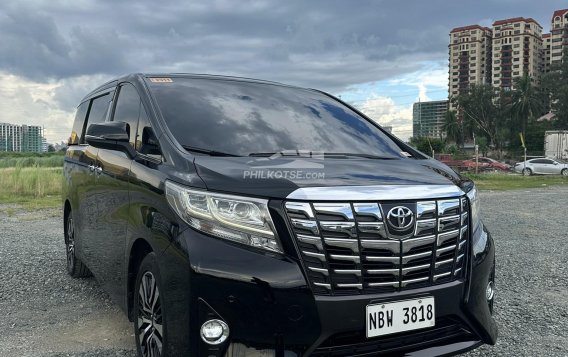 2016 Toyota Alphard  3.5 Gas AT in Makati, Metro Manila-5