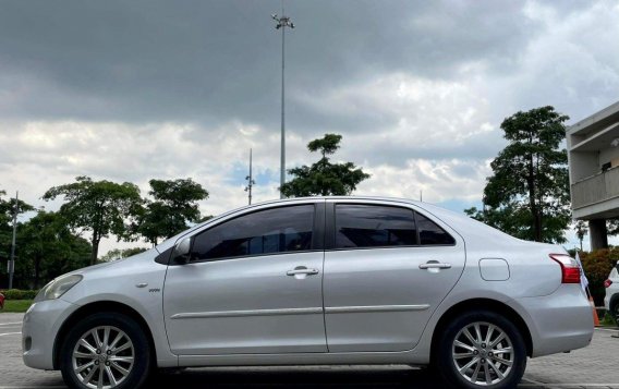 Sell White 2013 Toyota Vios in Makati-6