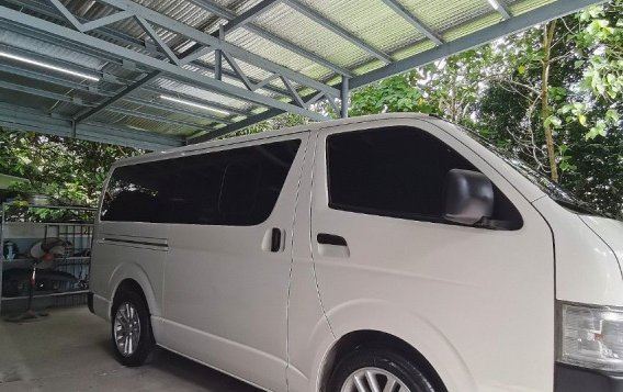 Selling White Toyota Hiace 2018 in Antipolo-3