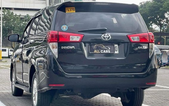 Sell White 2018 Toyota Innova in Makati-1