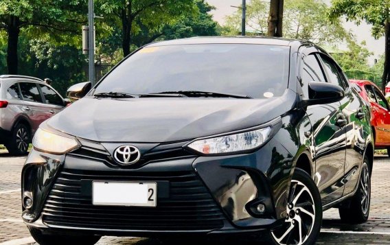 Selling White Toyota Vios 2021 in Makati-1