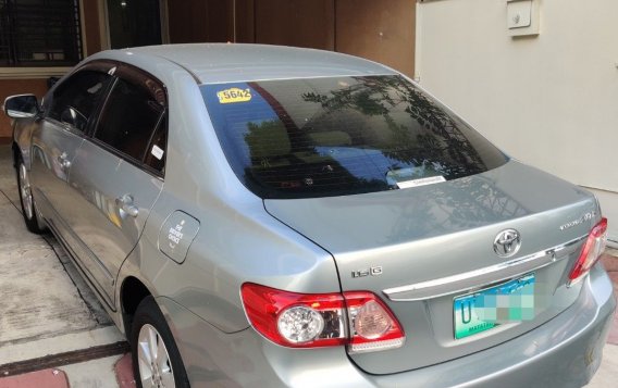 Selling White Toyota Corolla altis 2013 in Quezon City-1