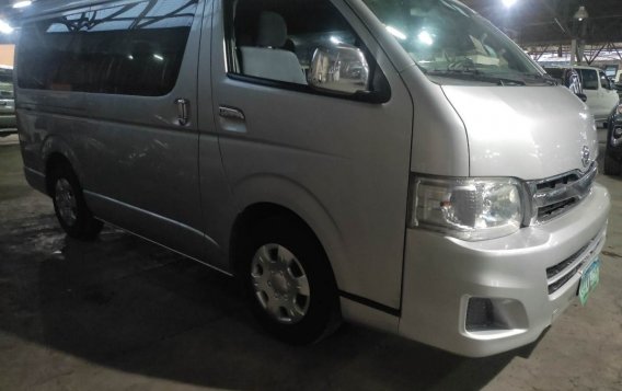 White Toyota Hiace 2013 for sale in Manual-6
