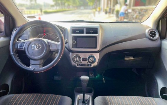 Sell White 2018 Toyota Wigo in Makati-8