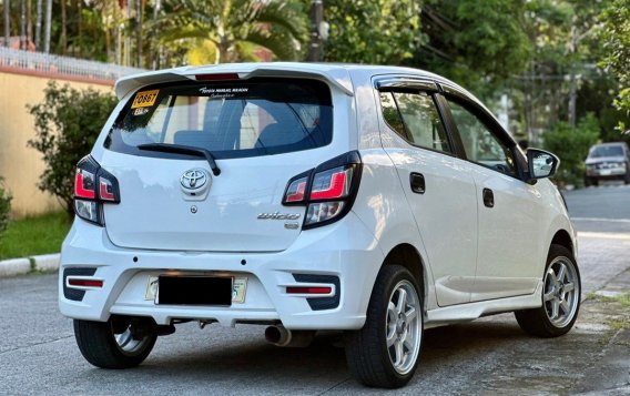 Selling White Toyota Wigo 2021 in Quezon City-4