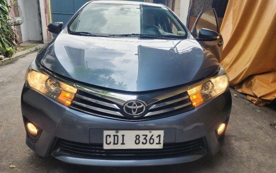 Selling White Toyota Corolla altis 2016 in Manila-1