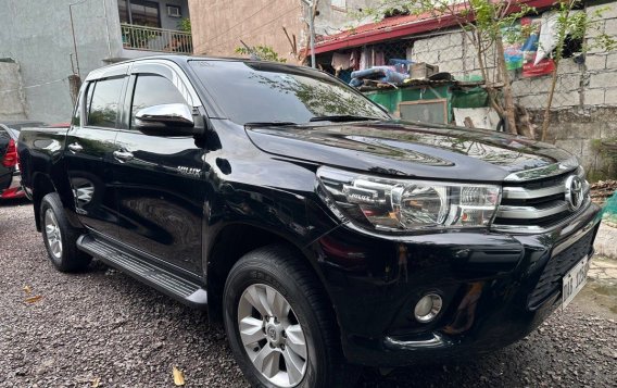 Sell White 2017 Toyota Hilux in Valenzuela-6