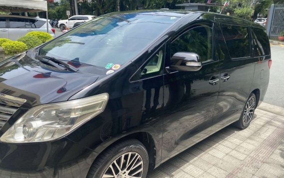 Green Toyota Alphard 2011 for sale in Automatic-1