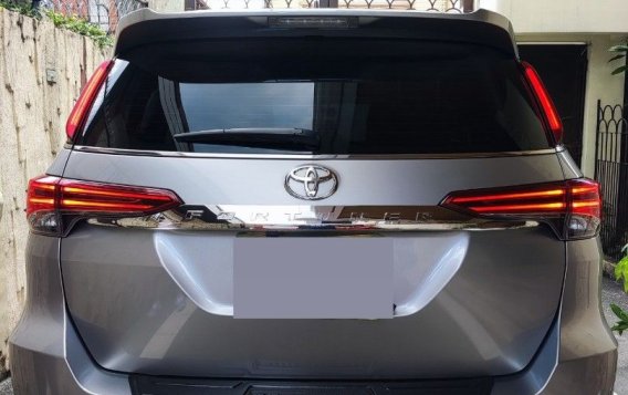 Silver Toyota Fortuner 2017 for sale in Automatic-2